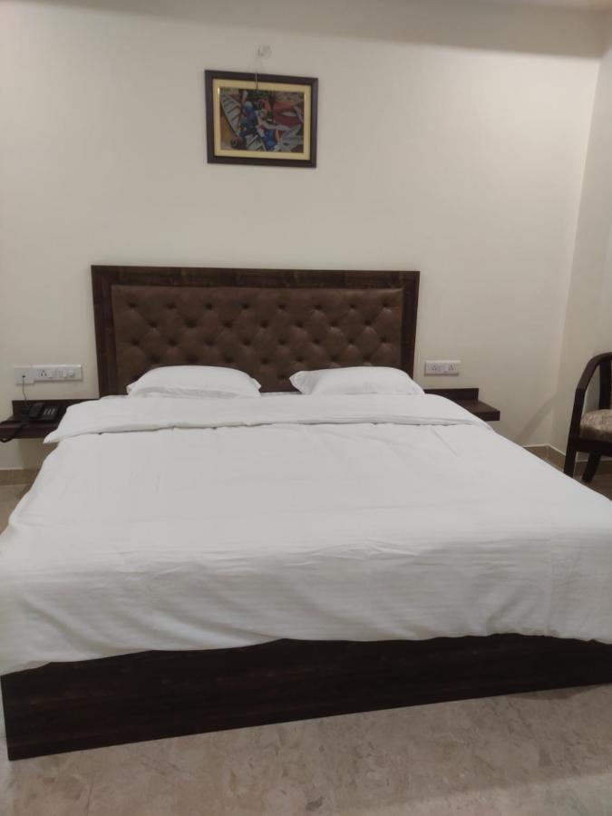 Antares By Rajlaxmi Lucknow Exterior foto